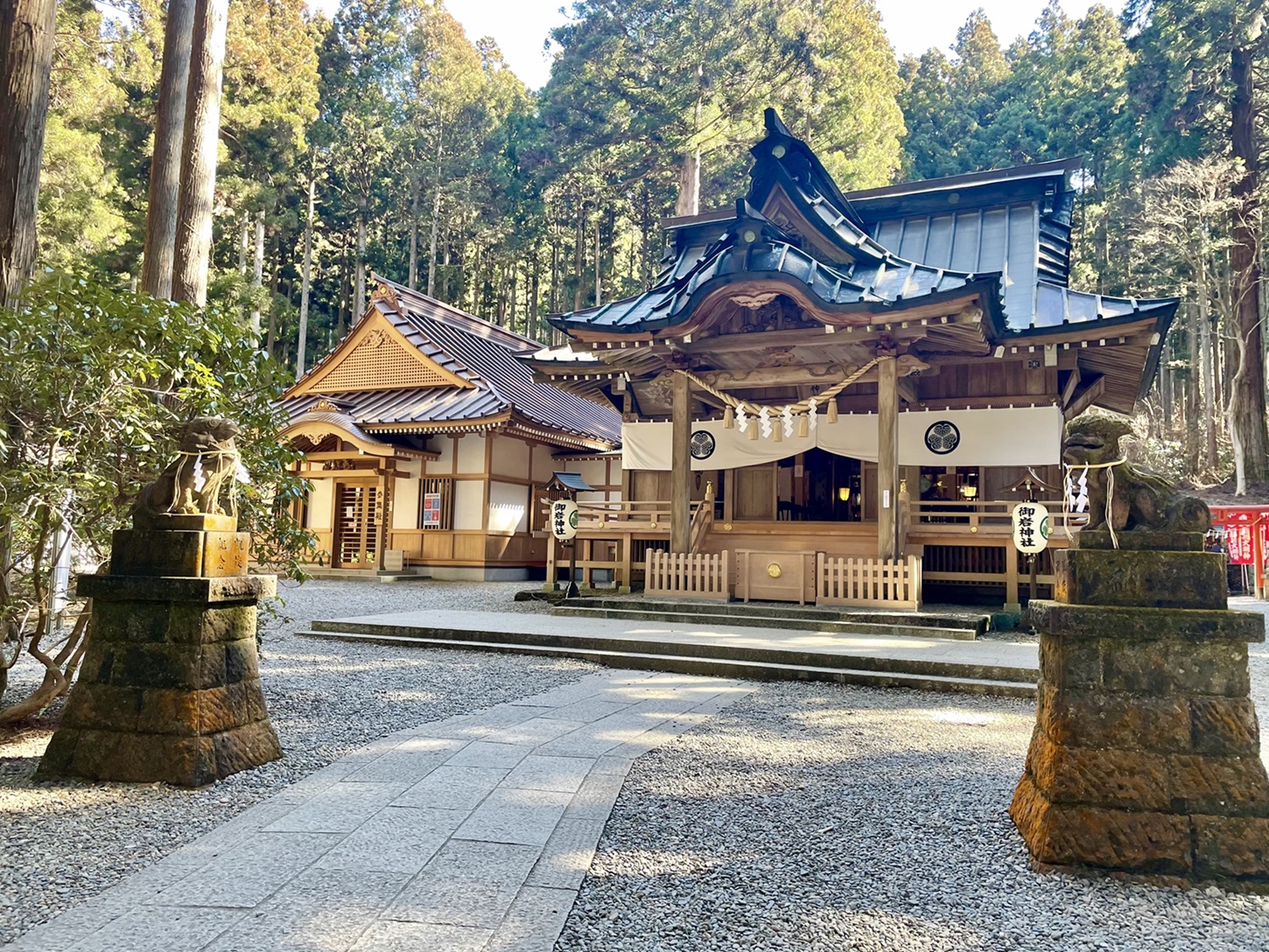 御岩神社