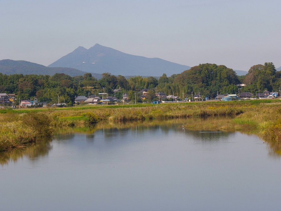 高浜・恋瀬川から眺めた筑波山