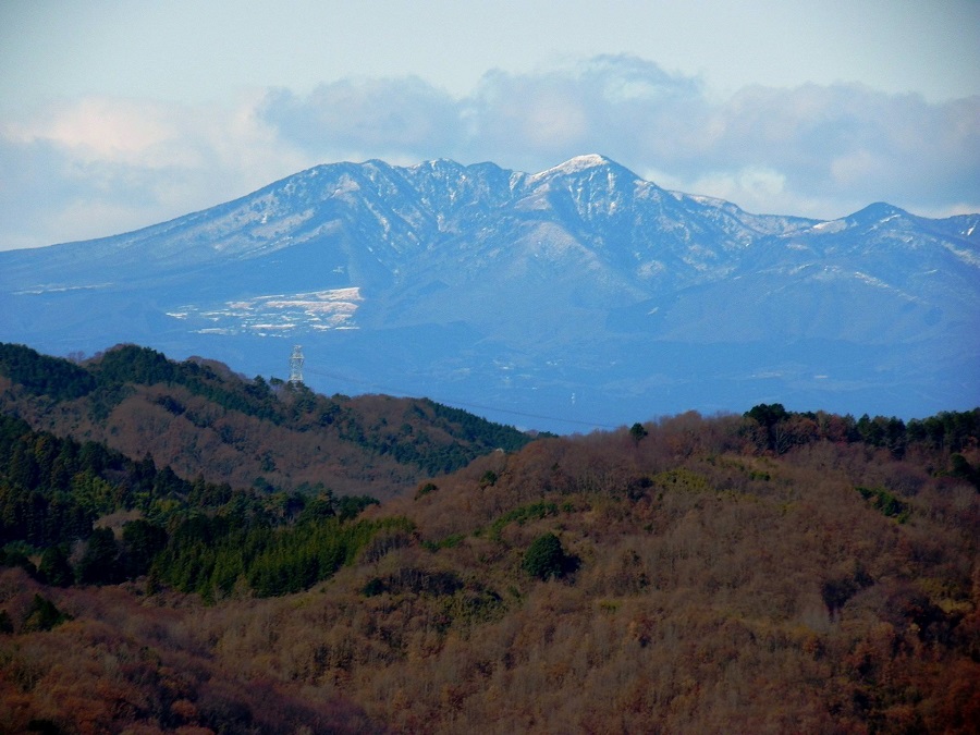 三王山自然公園の展望搭から見た那須連山02