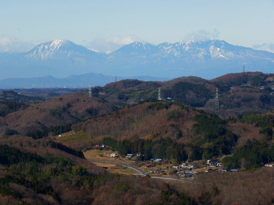 三王山自然公園の展望搭から見た日光連山03