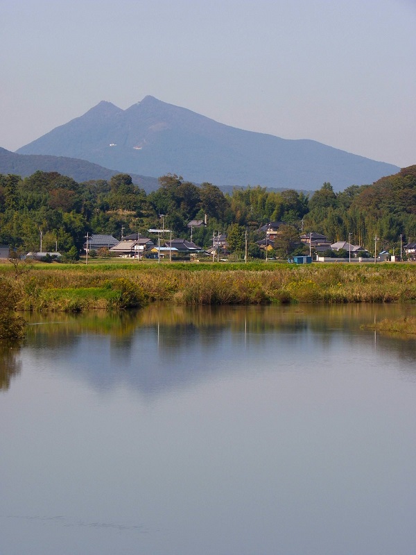 逆さ富士ならぬ逆さ筑波